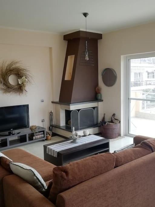 Nikolas Apartment. Aktaio Rio Patra Zewnętrze zdjęcie